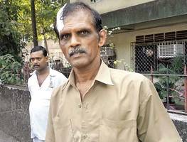 Mumbai: To avoid reckless biker, man rams Merc into four vehicles